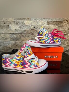 Fuchsia Low-Top Sneakers Size 6